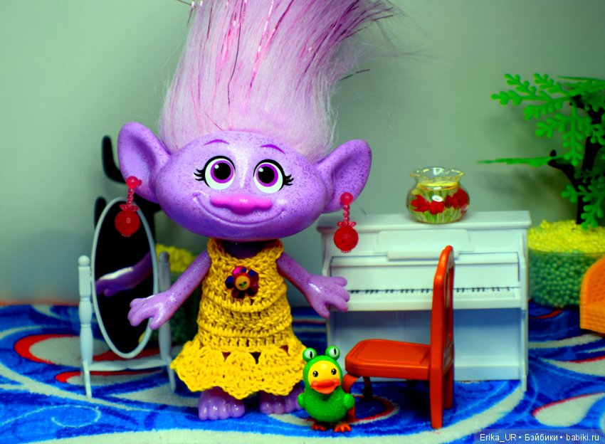 В доме моем много имен, Знаменитых и простых (С). 02.02.19