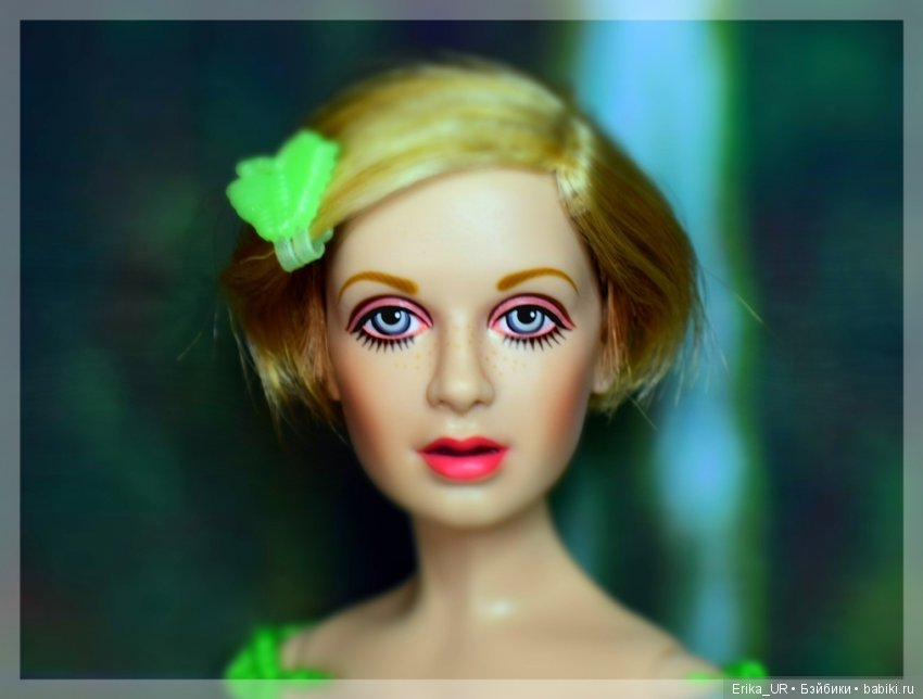 В доме моем много имен, Знаменитых и простых (С) / 2 прекрасные портретки (1/4)