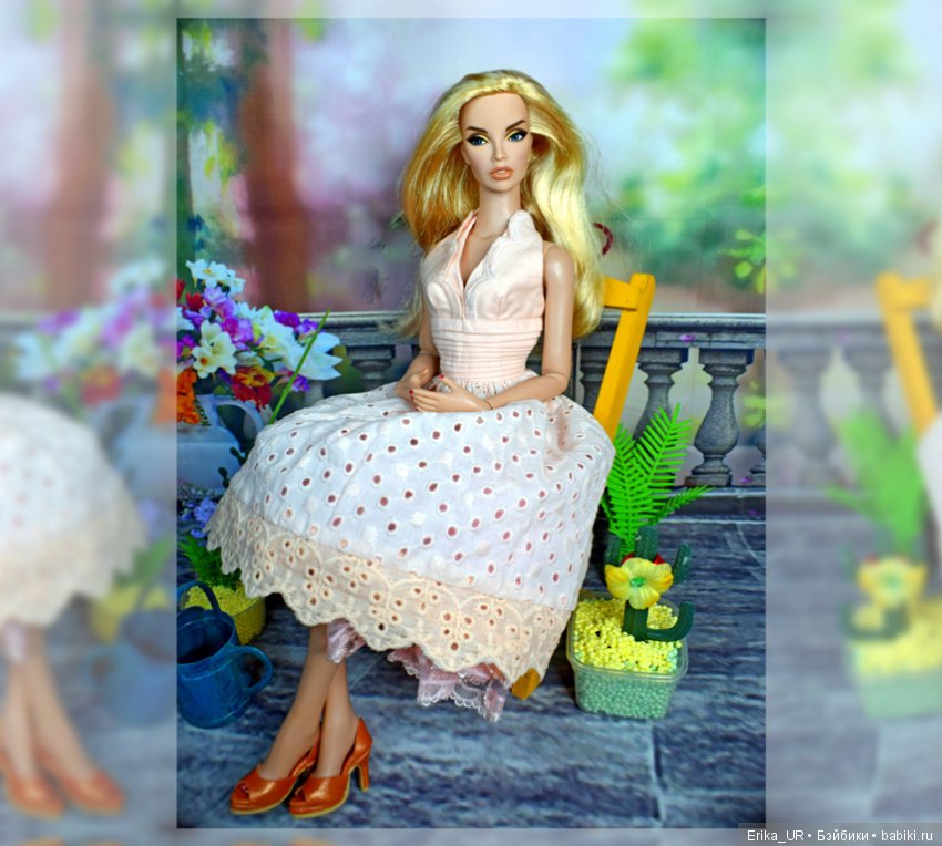 В доме моем много имен, Знаменитых и простых (С) / хоть сейчас на обложку журнала (fashion doll 1/4)