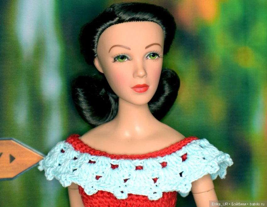 В доме моем много имен, Знаменитых и простых (С) / Красота тела, лица и ... коленок (фото 9)