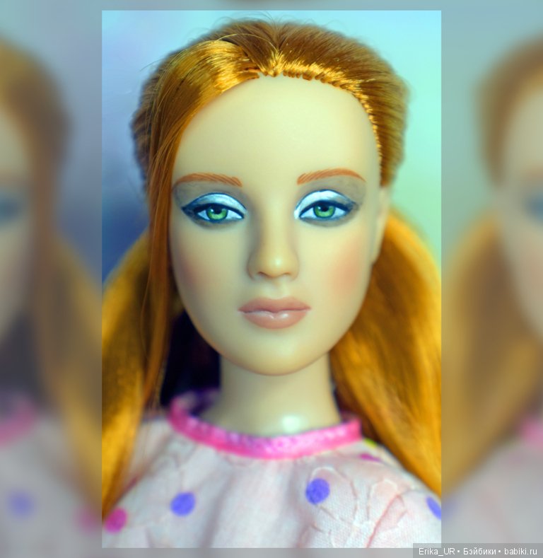 В доме моем много имен, Знаменитых и простых (С)/ 2 Fashion doll 1/4