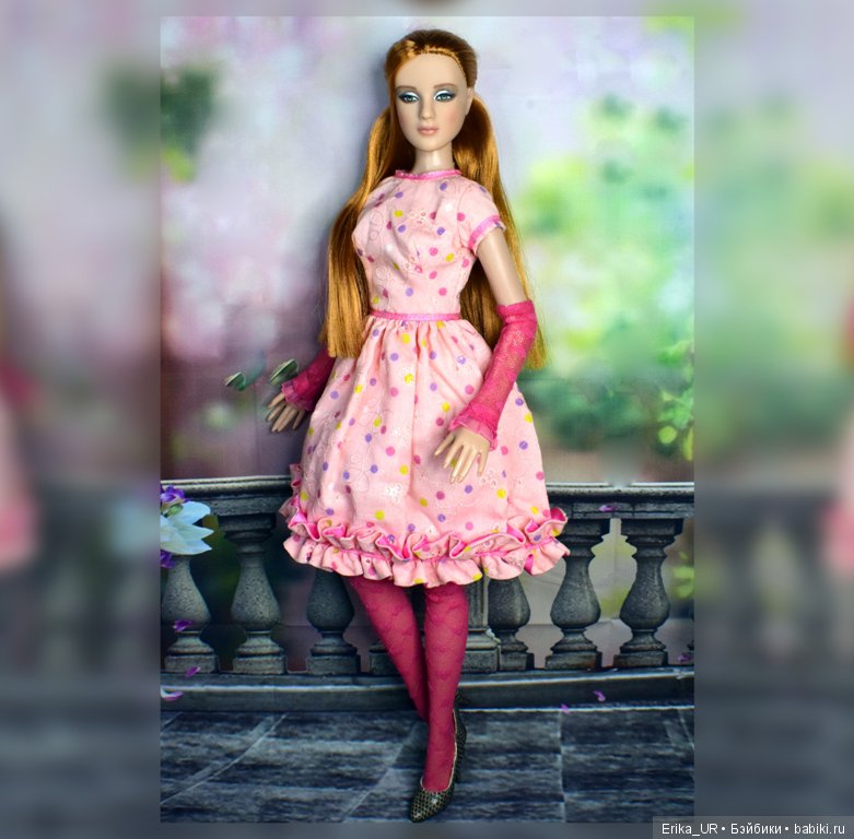 В доме моем много имен, Знаменитых и простых (С)/ 2 Fashion doll 1/4