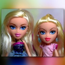 В доме моем много имен, Знаменитых и простых (С) /4 блондинки и брюнетка