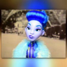 Она была в Париже