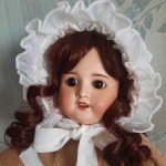 Антикварная француженка с маркировкой SFBJ 60 PARIS 2