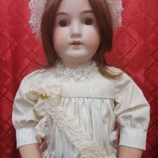 Продам антикварную, немецкую барышню