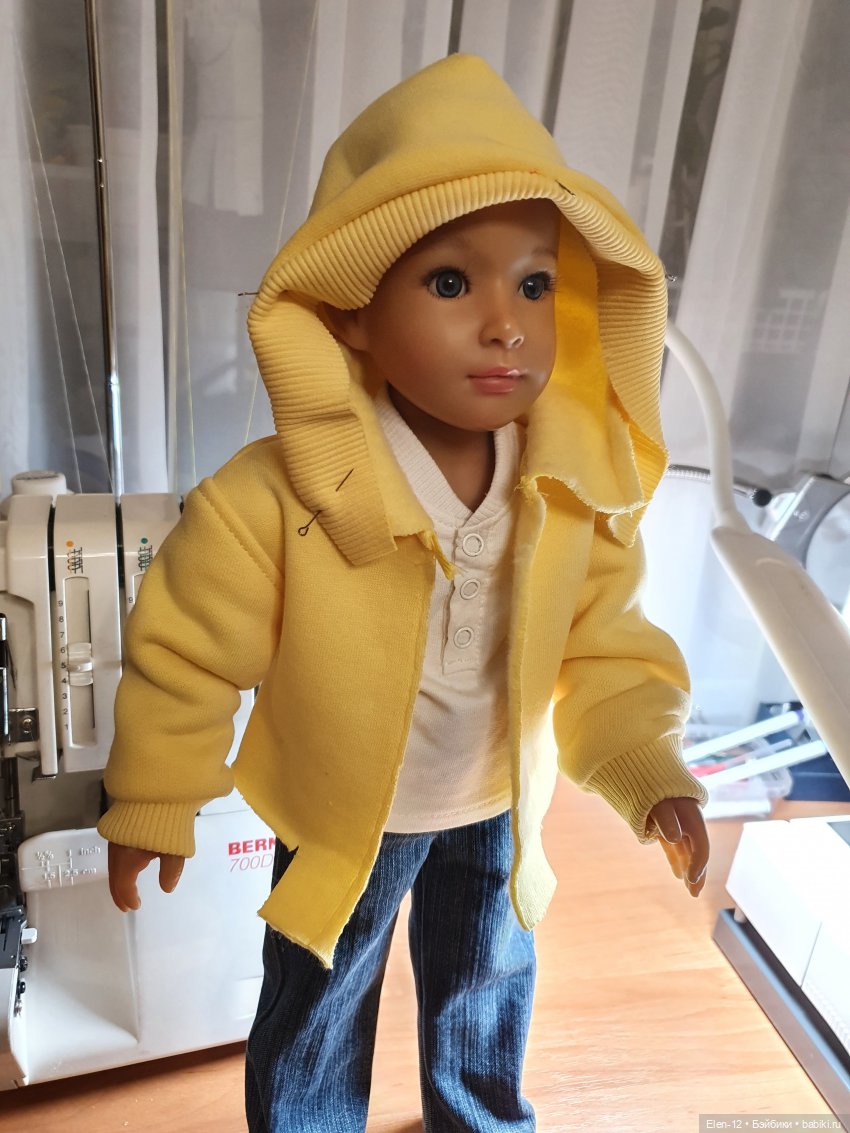 первая примерка курточки