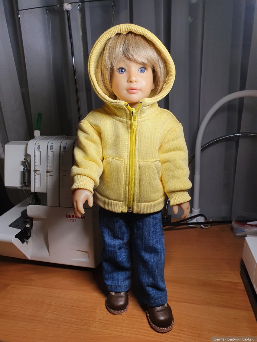 Вот и готова тёплая куртка для прогулок