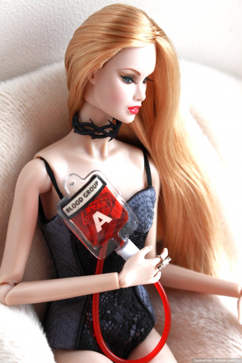 Вампирша — Куклы Integrity Toys (Интегрити): Poppy Parker (фото 3)