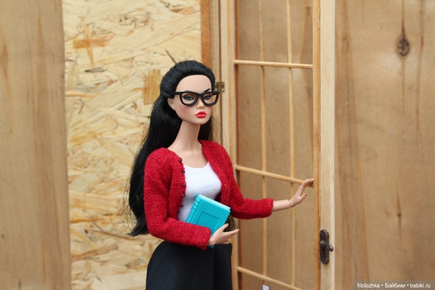 Первоклассницы — Куклы Barbie (Барби): Looks