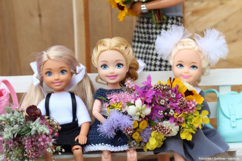 Первоклассницы — Куклы Barbie (Барби): Looks