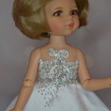 Ледяной наряд. Или не совсем ледяной