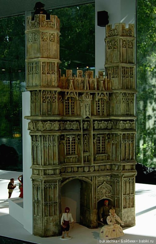 Жители "Кукольного острова" на выставке "Куклы 2.0" в Музее кино