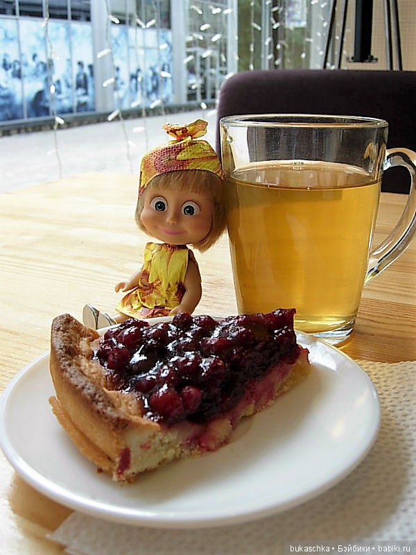 Машка-художница приехала — Куклы Маша и Медведь (Simba): Маша в кармашке