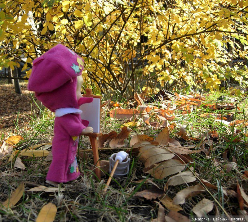 Я рисую осень — Куклы Маша и Медведь (Simba): Маша в кармашке