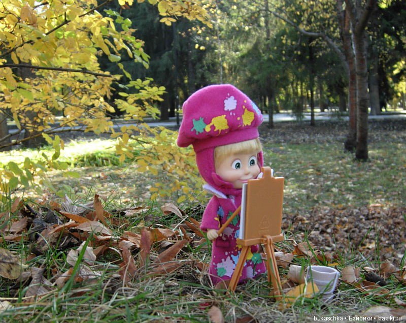 Я рисую осень — Куклы Маша и Медведь (Simba): Маша в кармашке (фото 6)