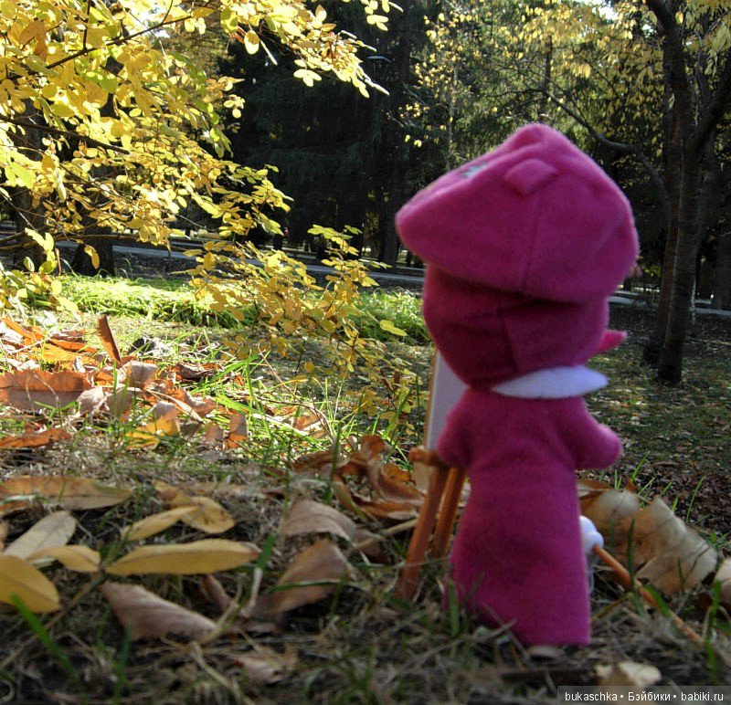 Я рисую осень — Куклы Маша и Медведь (Simba): Маша в кармашке (фото 2)