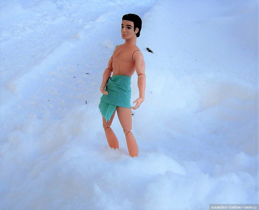 Зимние забавы: из бани в сугроб