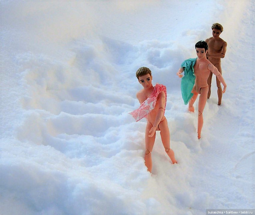 Зимние забавы: из бани в сугроб