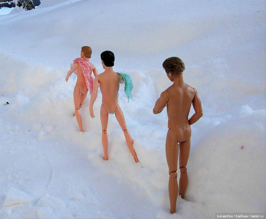 Зимние забавы: из бани в сугроб