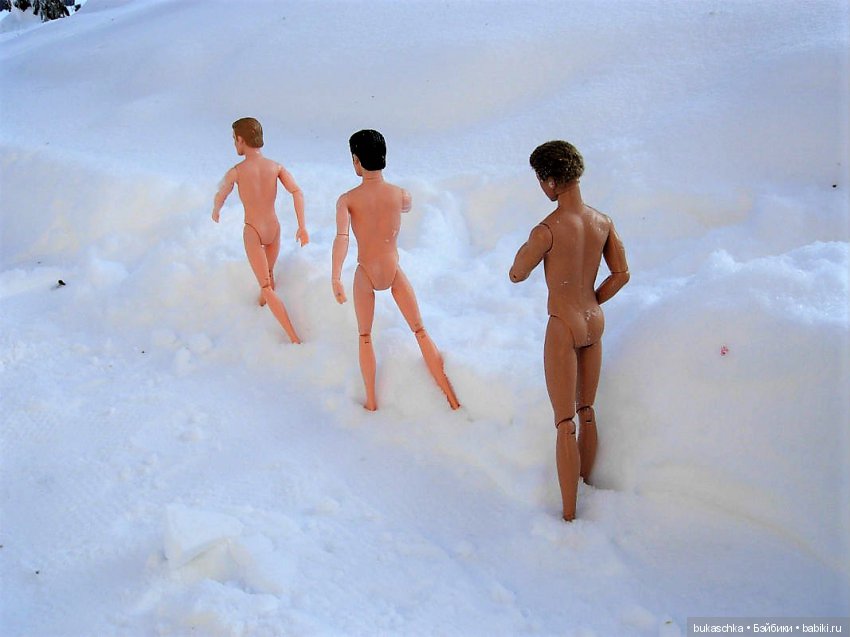 Зимние забавы: из бани в сугроб