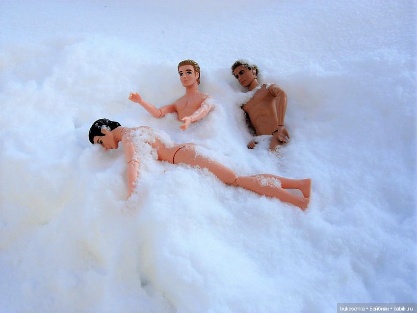 Зимние забавы: из бани в сугроб