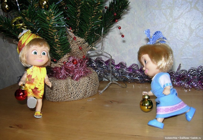 Как Машка шары катала — Куклы Маша и Медведь (Simba): Маша в кармашке (фото 3)