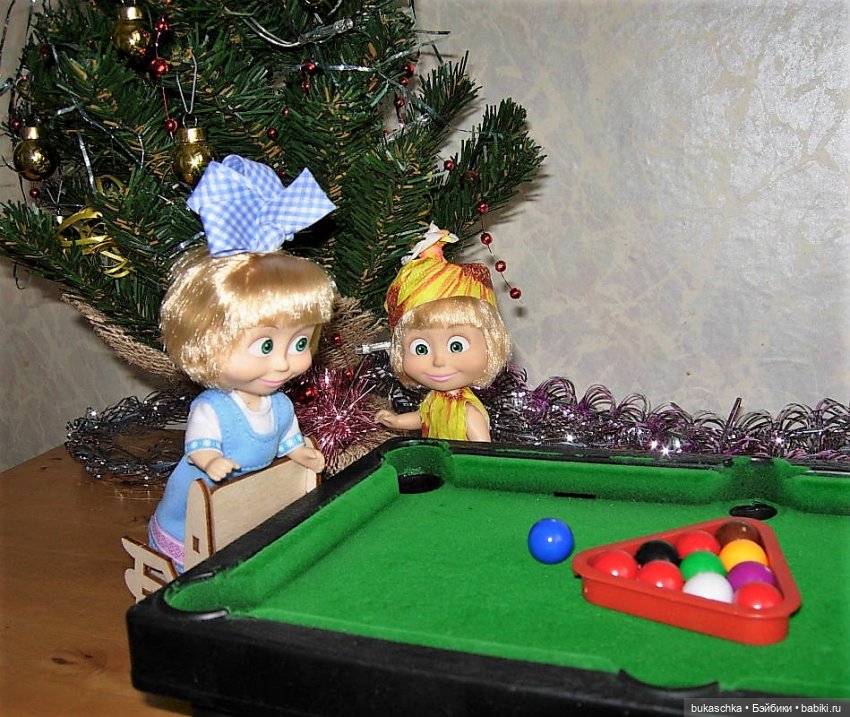 Как Машка шары катала — Куклы Маша и Медведь (Simba): Маша в кармашке (фото 6)