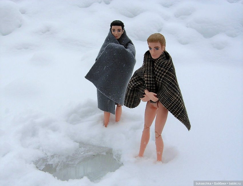 Зимние забавы: купание в проруби (фото 8)