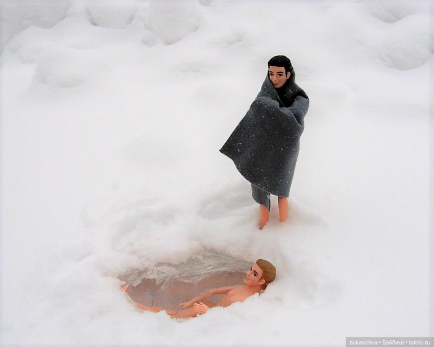 Зимние забавы: купание в проруби (фото 6)