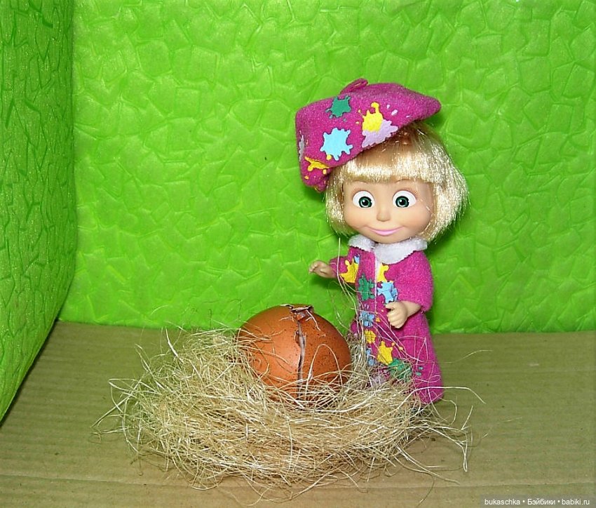 Весенний портрет — Куклы Маша и Медведь (Simba): Маша в кармашке (фото 3)