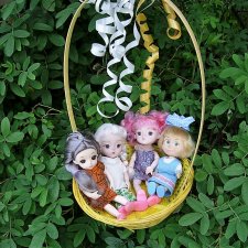 "Крошки в лукошке" представляют спектакль "Три поросенка"