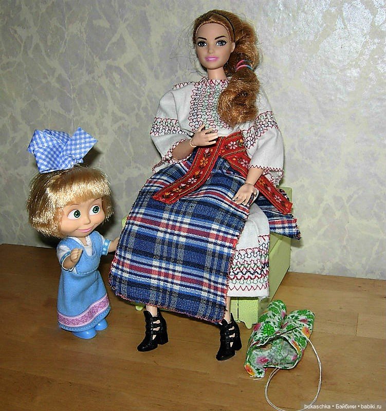 Свою маму я люблю — Куклы Маша и Медведь (Simba): Маша в кармашке (фото 2)