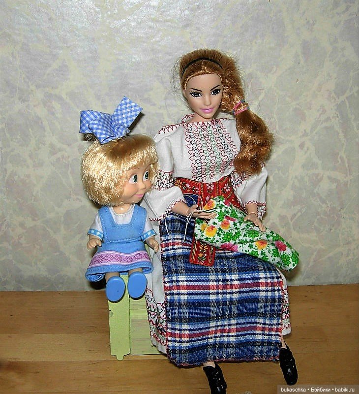 Свою маму я люблю — Куклы Маша и Медведь (Simba): Маша в кармашке (фото 9)