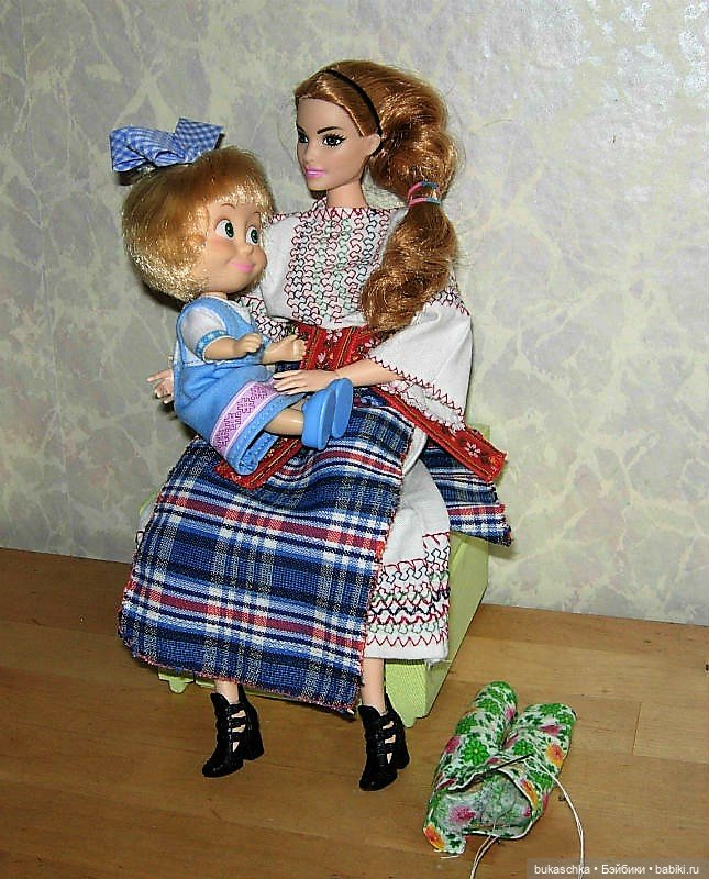 Свою маму я люблю — Куклы Маша и Медведь (Simba): Маша в кармашке (фото 7)