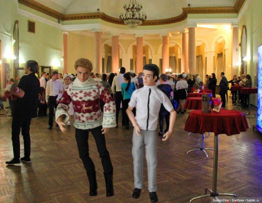 "Новый театр города Нска". Спектакль"Зрители" | Бэйбики "Новый театр города Нска". Спектакль"Зрители" (фото 7)