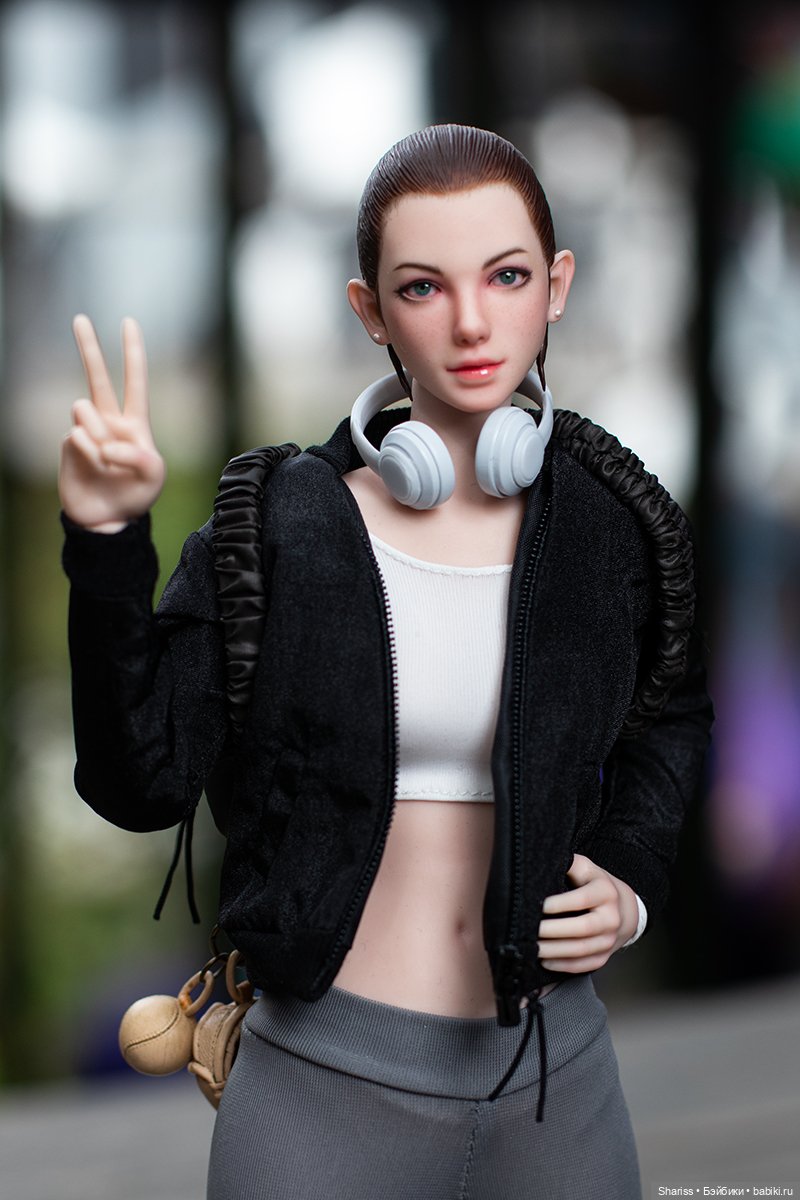 City Girl в естественной среде обитания
