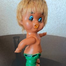Мальчик сорванец, хулиган.