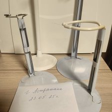 Лот стендов для кукол