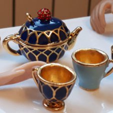 Кукольный сервиз из бижутерии