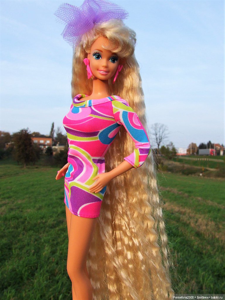 Barbie hair. Барби тотали Хайр. Барби тотали Хайр 1991. Кукла Барби тотали Хеир. Барби 90 тотали Хайр.