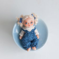 Малышка-пупс