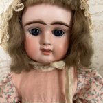 Антикварная  Eitenne Denamur Bebe