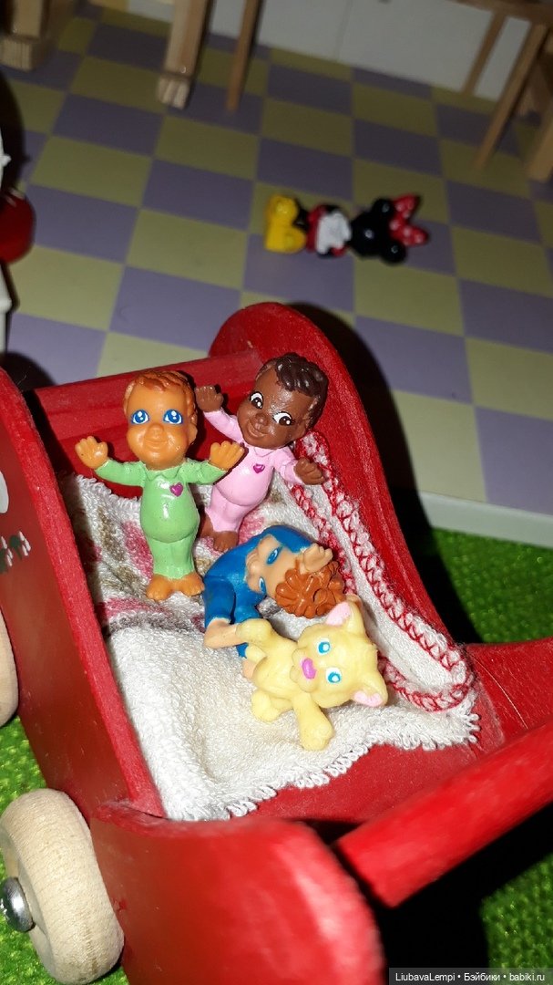 Карманные бабки или Энжи в няньках (фото 2)