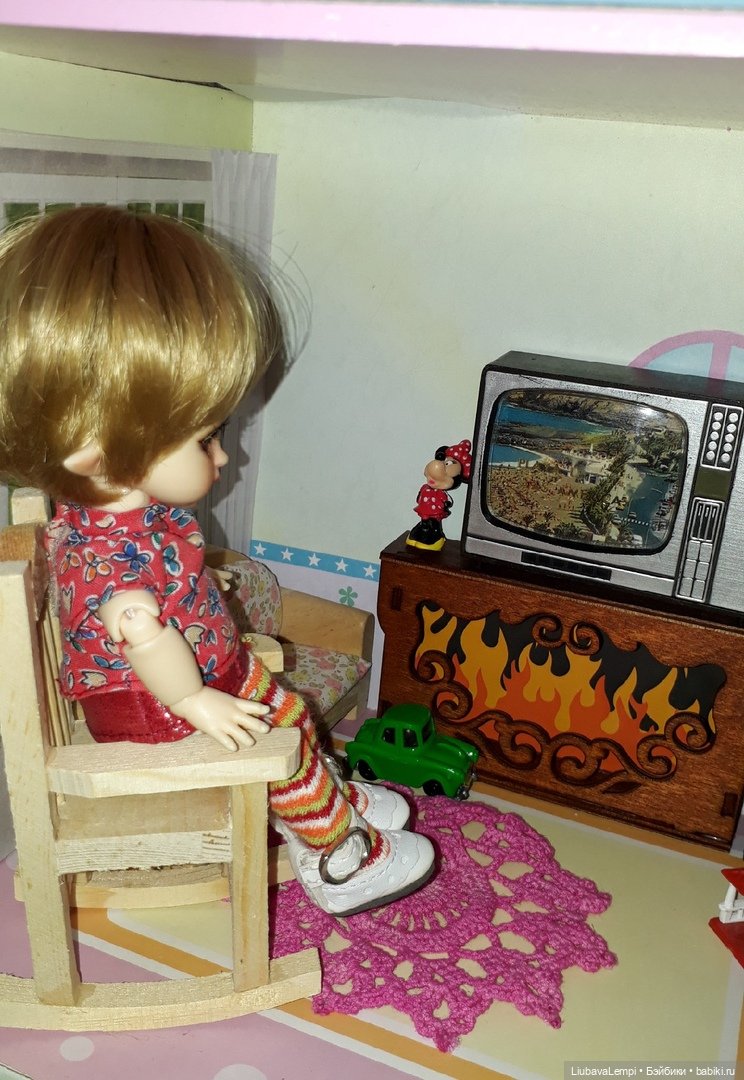 Карманные бабки или Энжи в няньках