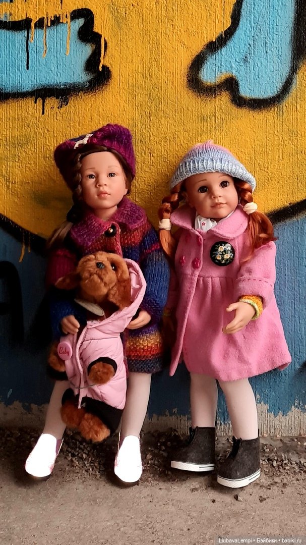 Всем привет или прогулка с питомцами.))