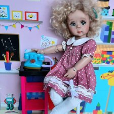 Мы наряды меряли-меряли, менялись ими менялись.