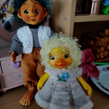 Что нам стоит "дом" построить?...Неееет. Лучше чудиков лепить.