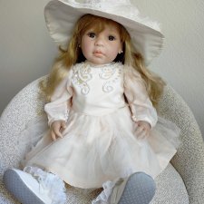 Очаровательная малышка Александра