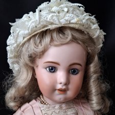 Старинная шляпка для куклы